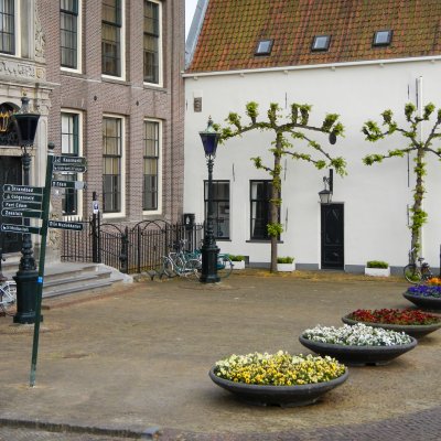 Edam 13