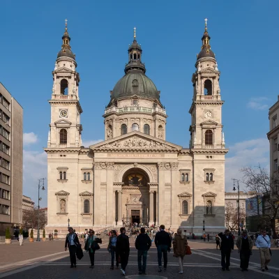  Budapest 358