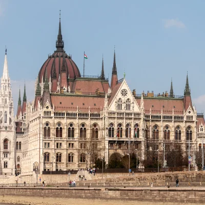  Budapest 331